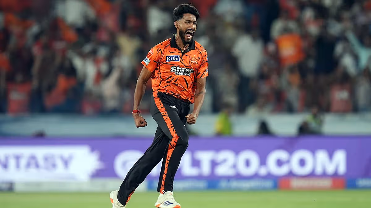 Praful Hinge celebrates after taking wicket in first over during SRH vs RR IPL match