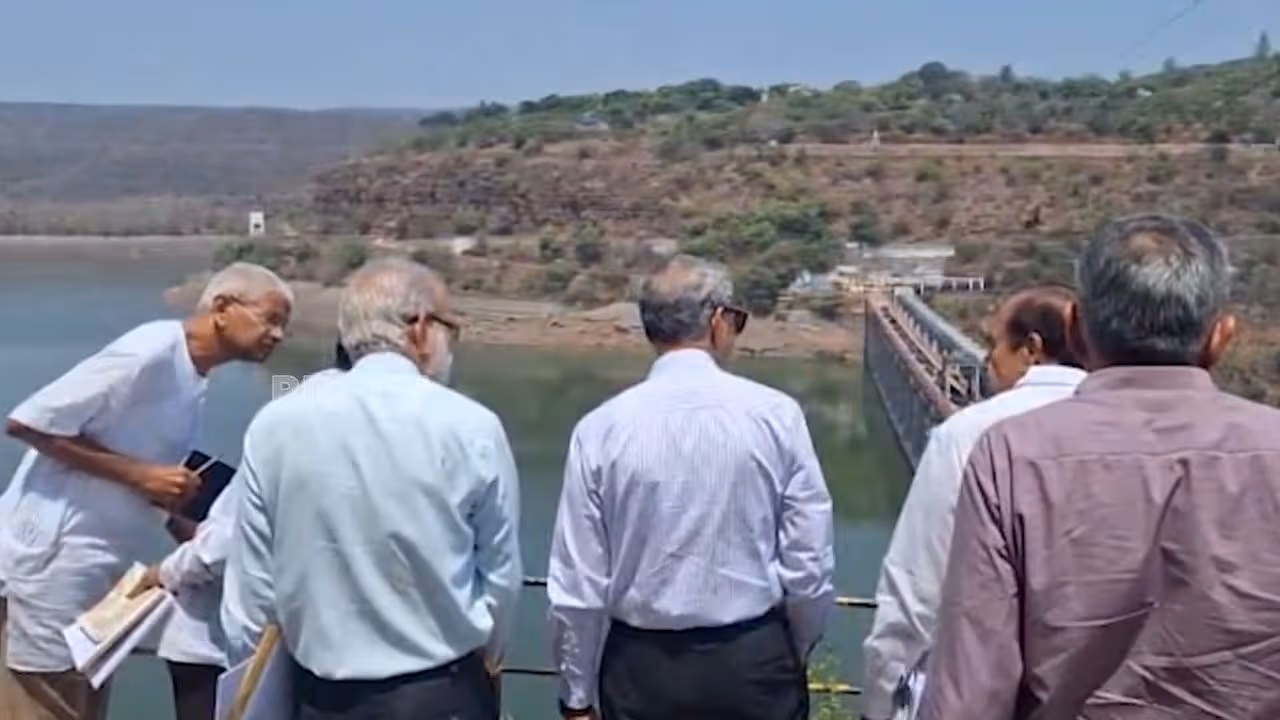 Srisailam Dam : శ్రీశైలం జలశయాన్ని పరిశీలించిన సీడబ్ల్యుసీ టెక్నికల్ కమిటీ