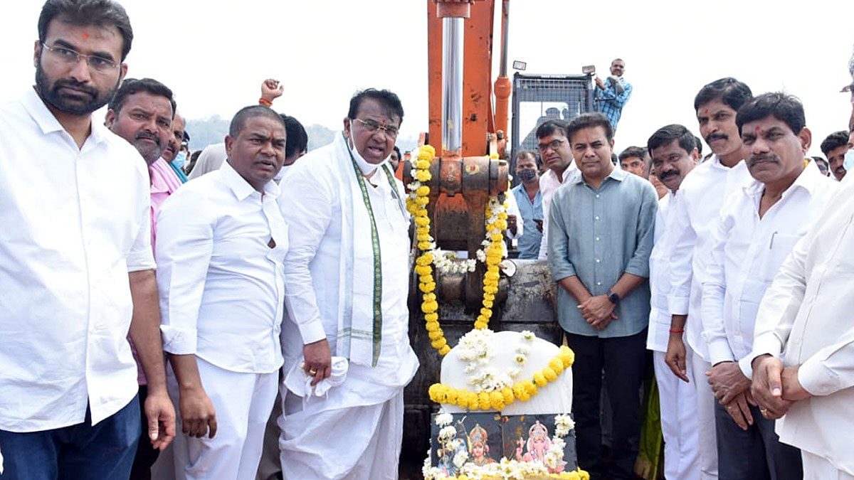 KTR and Pocharam attending foundation ceremony of Siddapur reservoir project in Nizamabad