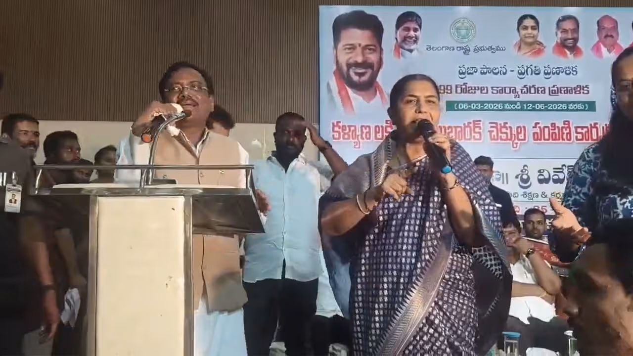 నర్సాపూర్‌లో మంత్రి వివేక్ పర్యటనలో రచ్చ