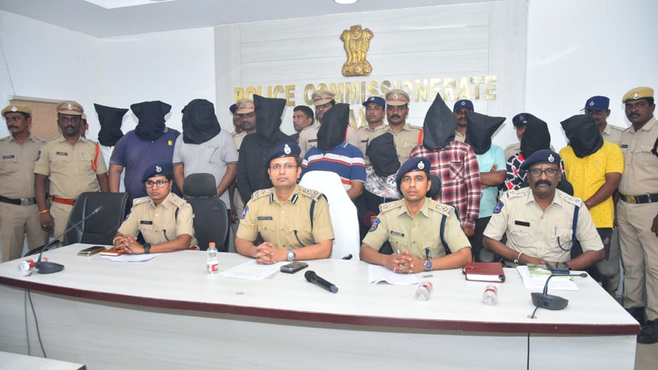 Warangal police cracked triple murder case