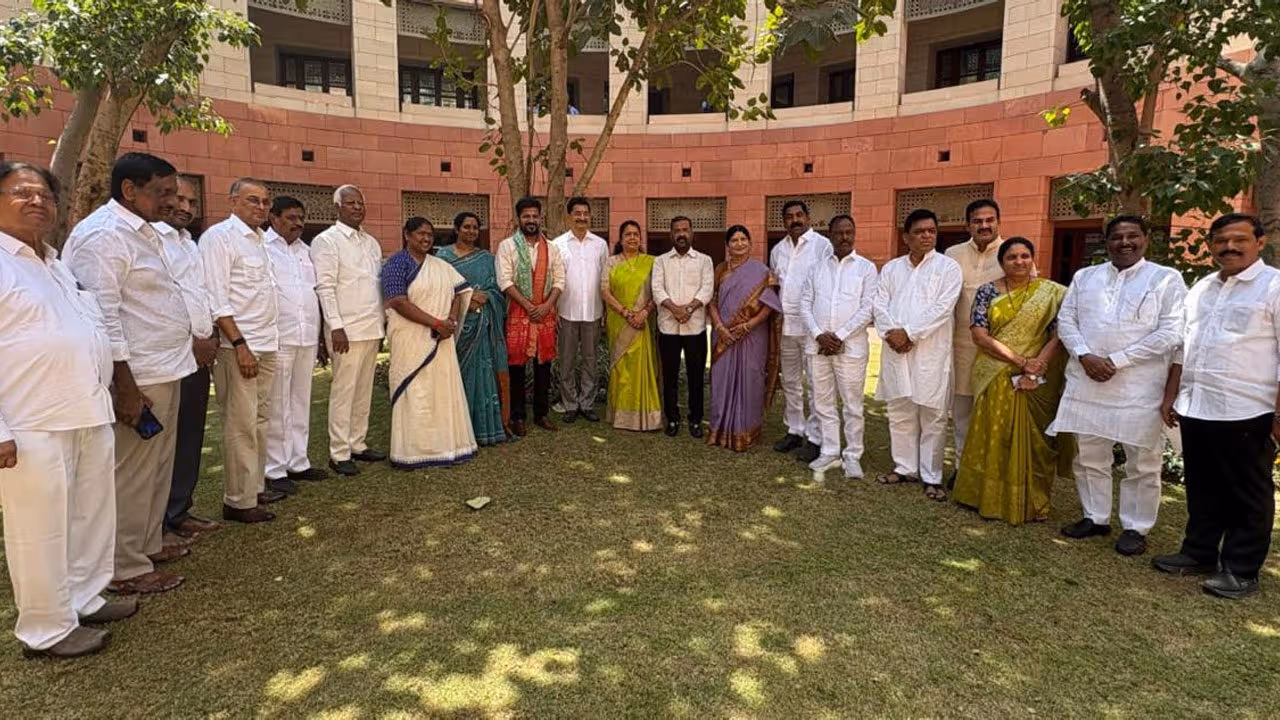 వేం నరేందర్‌రెడ్డి ప్రమాణ కార్యక్రమానికి ఆ మంత్రి ఎందుకు రాలేదు?