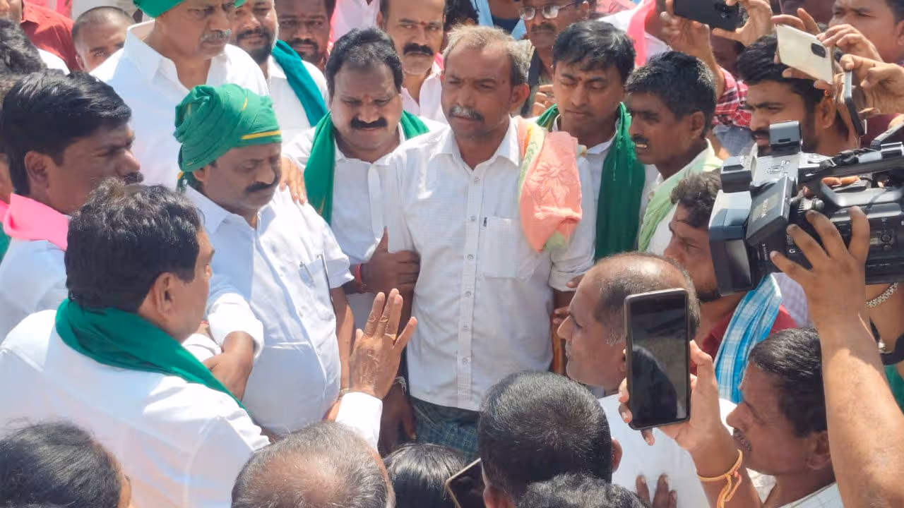 కొనుగోళ్లలో జాప్యంతో అన్నదాతల అరిగోస