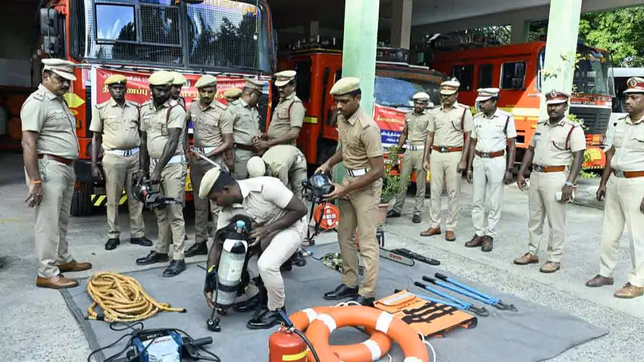 Firefighters | మంటలు ఆర్పడమే కాదు.. 73 శాతం వేరే పనులు కూడా.. అగ్నిమాపక సిబ్బంది అసలైన బాధ్యతలివే!
