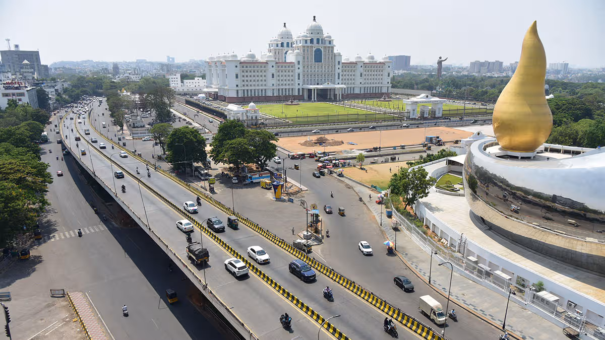 హైదరాబాద్​ అక్షరాలా అగ్నిగుండం – 42.6 డిగ్రీలతో సీజన్​ రికార్డు | రేపటి నుండి ఉపశమనం?