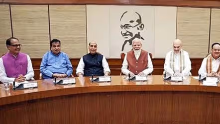 పశ్చిమాసియా సంక్షోభం వేళ…కేంద్ర కేబినెట్ కీలక నిర్ణయాలు