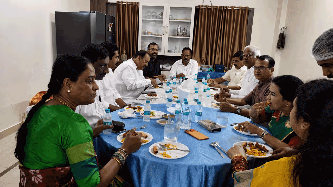 వరంగల్‌ కాంగ్రెస్ నేతలు కలహాలు వీడారా? కొండాతో విభేదాలు తొలిగినట్టేనా?
