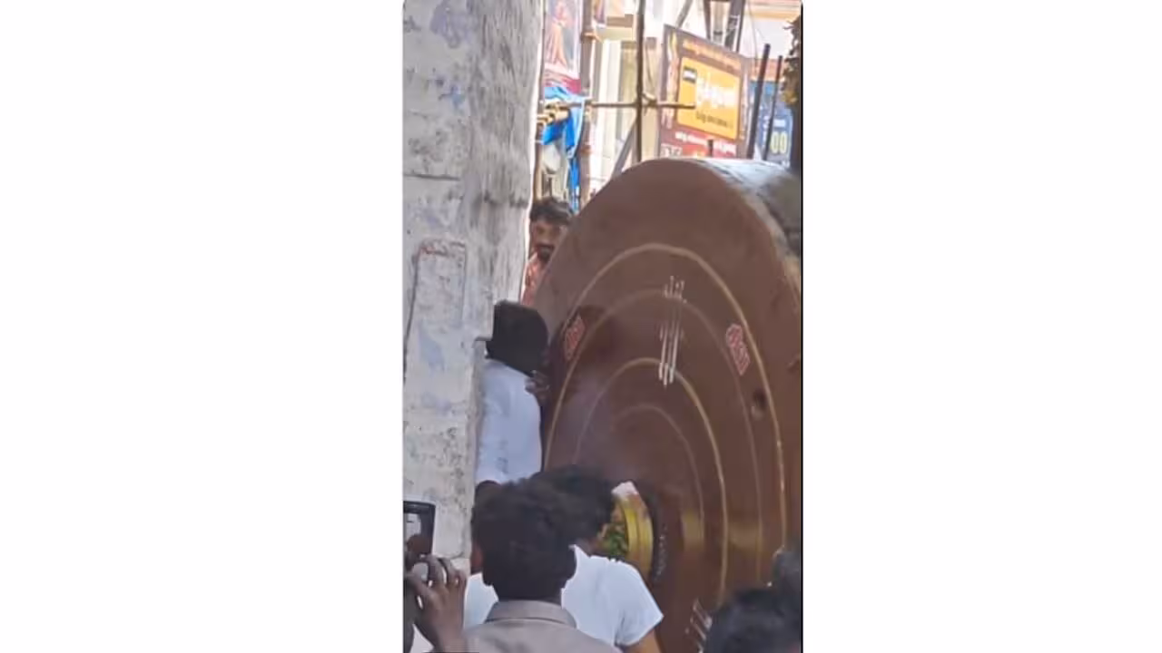 అర్థనారీశ్వర ఆలయ రథోత్సవంలో విషాదం!