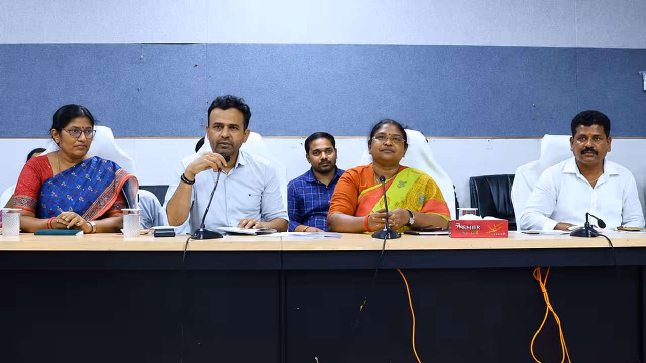 వర్షాకాల అత్యవసర పరిస్థితిపై వైద్యశాఖ అప్రమత్తం