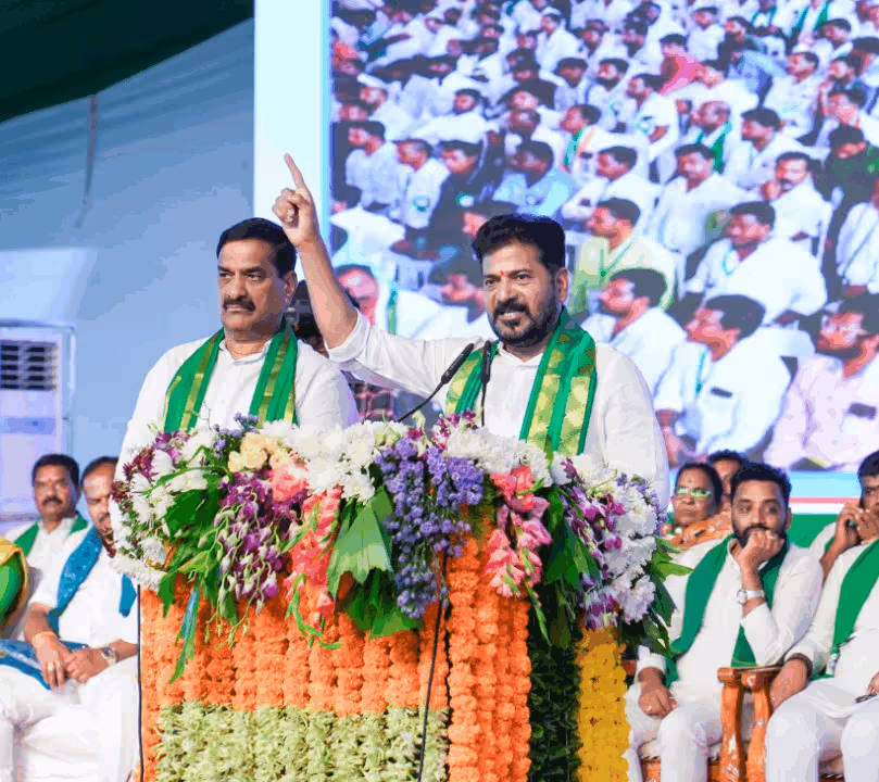 ఫామ్‌హౌస్‌ కేడీతోనైనా..ఢిల్లీ మోదీతోనైనా కొట్లాడతా : సీఎం రేవంత్ రెడ్డి