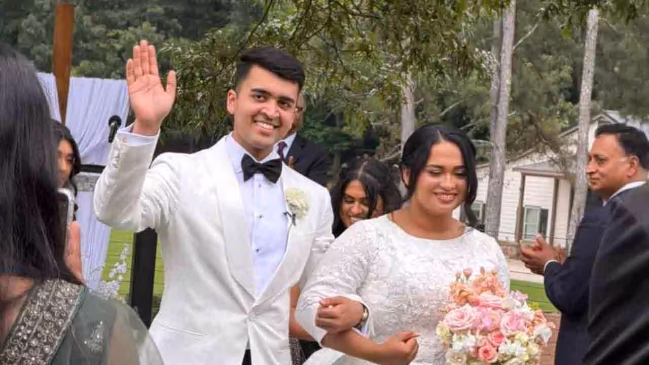 Honeymoon Tragedy | పెళ్లయిన గంటల్లోనే విషాదం.. హనీమూన్‌కు వెళ్తుండగా కుప్పకూలిన హెలికాప్టర్.. భారత సంతతి వరుడు మృతి