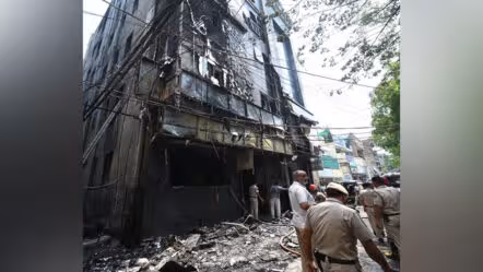 ఢిల్లీలో అగ్నిప్రమాదం.. 20మంది సజీవ దహనం