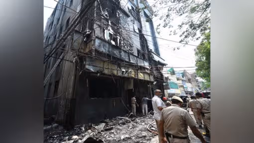 ఢిల్లీలో అగ్నిప్రమాదం.. 20మంది సజీవ దహనం