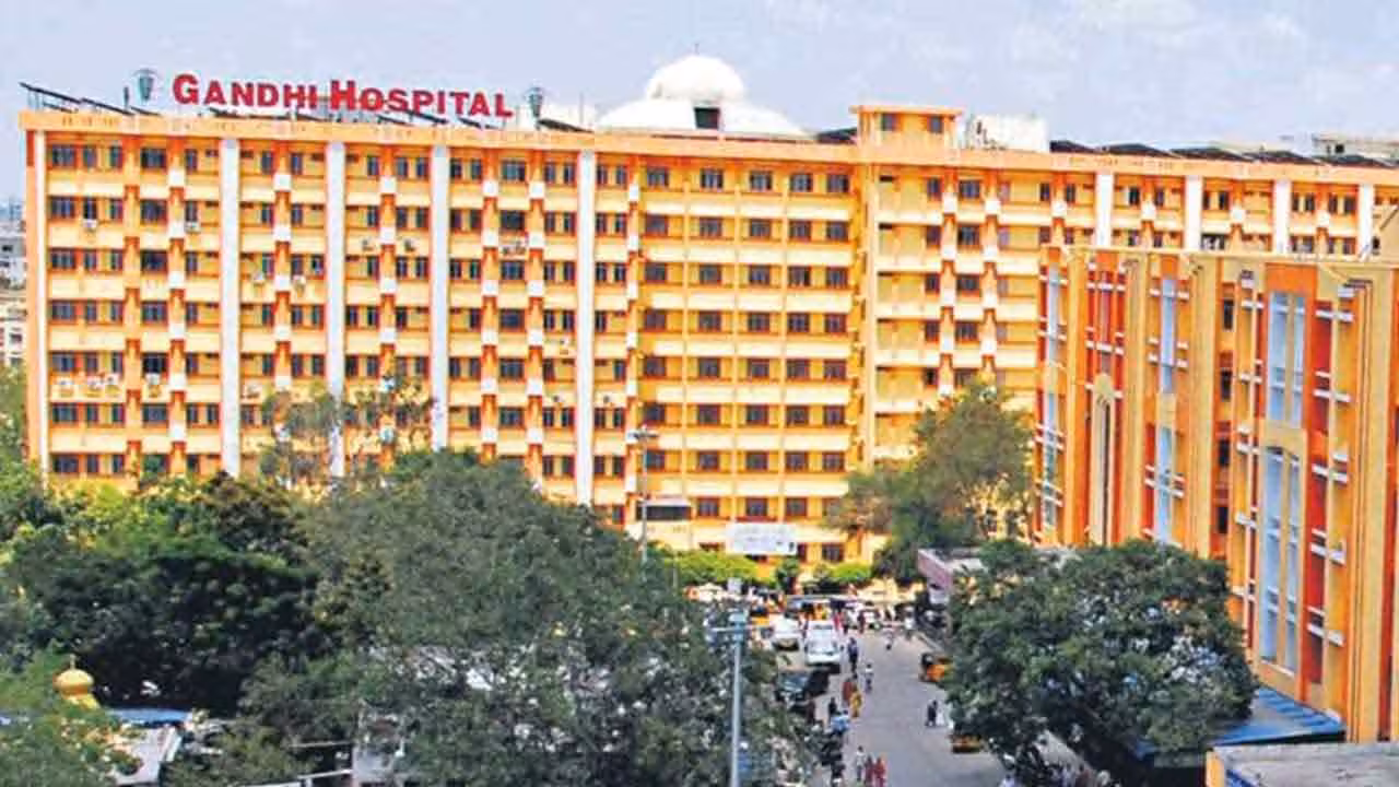 Gandhi Hospital | 14 ఏళ్లుగా సంతాన‌లేమి.. ‘గాంధీ’లో ‘ఐవీఎఫ్’ ద్వారా ఆడ‌బిడ్డ‌కు జ‌న్మ‌నిచ్చిన రైతు దంప‌తులు