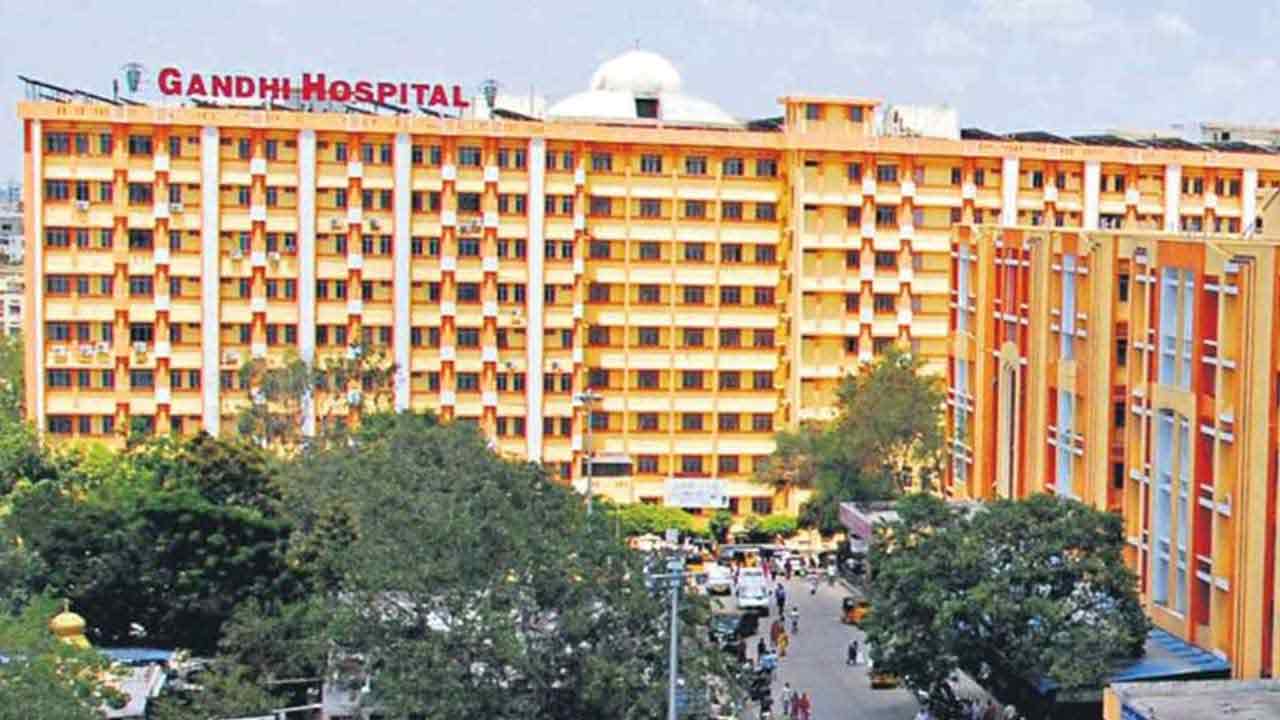 Gandhi Hospital | 14 ఏళ్లుగా సంతాన‌లేమి.. ‘గాంధీ’లో ‘ఐవీఎఫ్’ ద్వారా ఆడ‌బిడ్డ‌కు జ‌న్మ‌నిచ్చిన రైతు దంప‌తులు