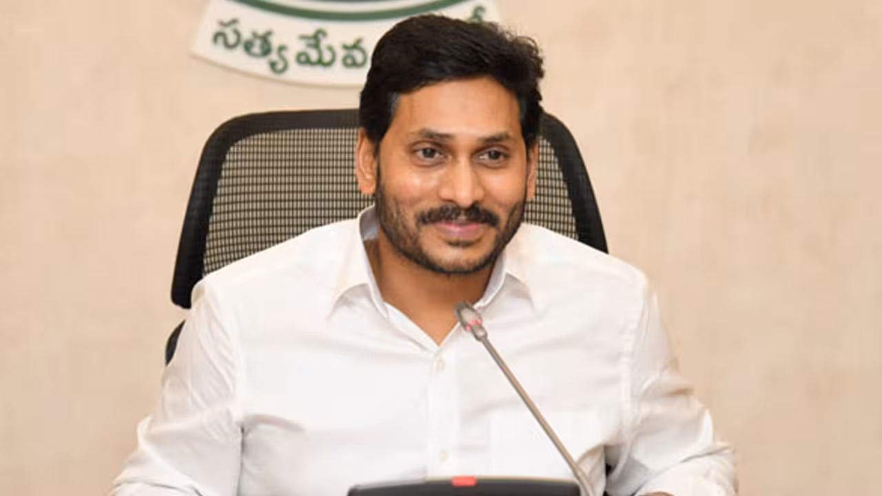ఇది జెన్ జీ..కాక్రోచ్ లు లేస్తాయి : వైఎస్. జగన్