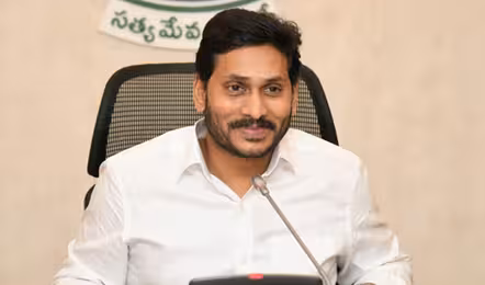 ఇది జెన్ జీ..కాక్రోచ్ లు లేస్తాయి : వైఎస్. జగన్