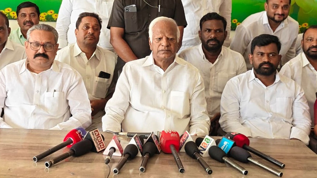 తెలంగాణ రాష్ట్ర అభివృద్ధిని అడ్డుకుంటున్న బీజేపీ :మాజీ డిప్యూటీ సీఎం కడియం శ్రీహరి