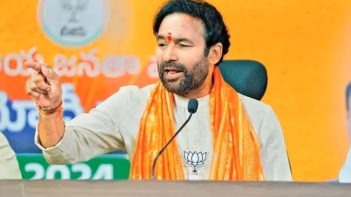 పాపం కిషన్ రెడ్డి..సీఎంల తిట్ల దండకానికి బలి !