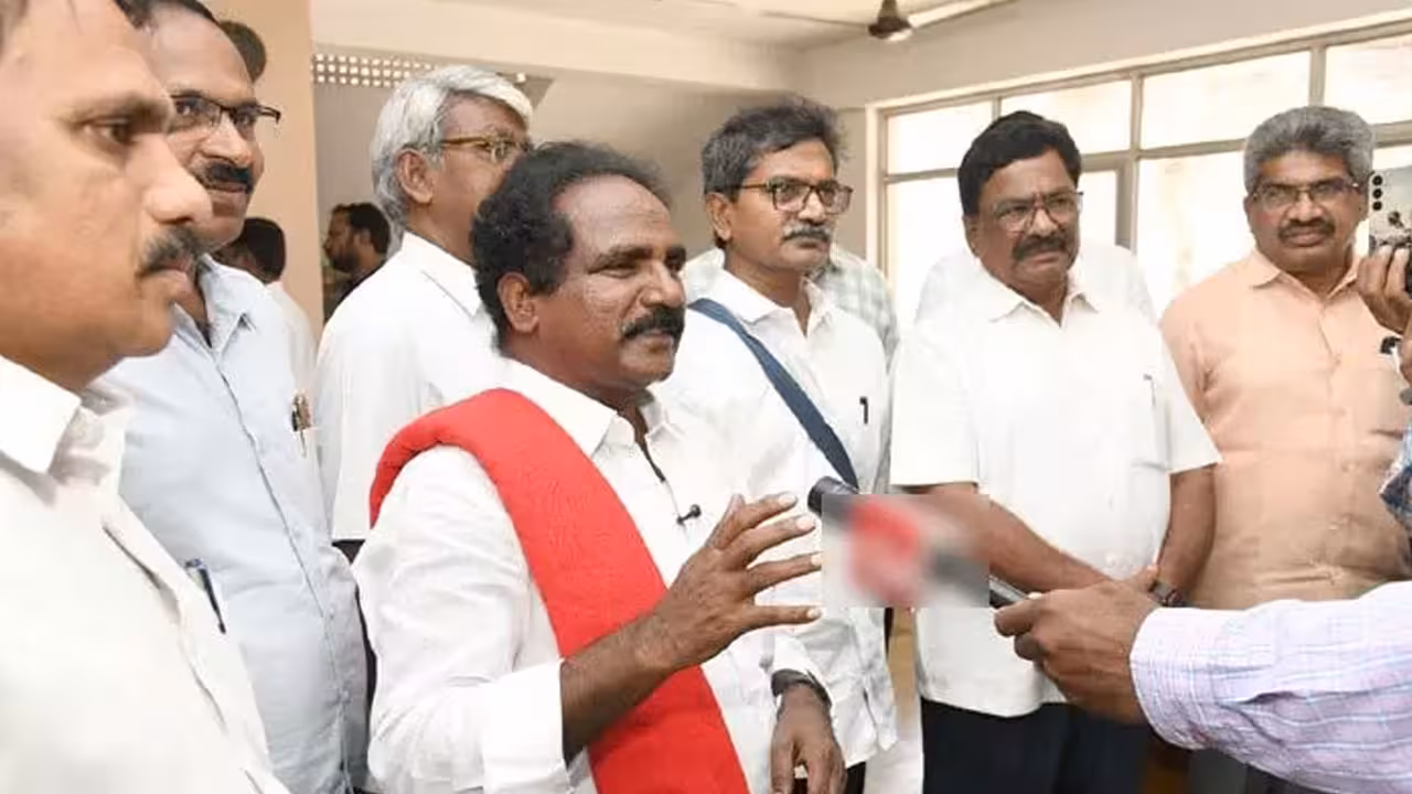 శాంతిచర్చల కమిటీతో మావోయిస్టు మాజీ నేతల భేటీ!