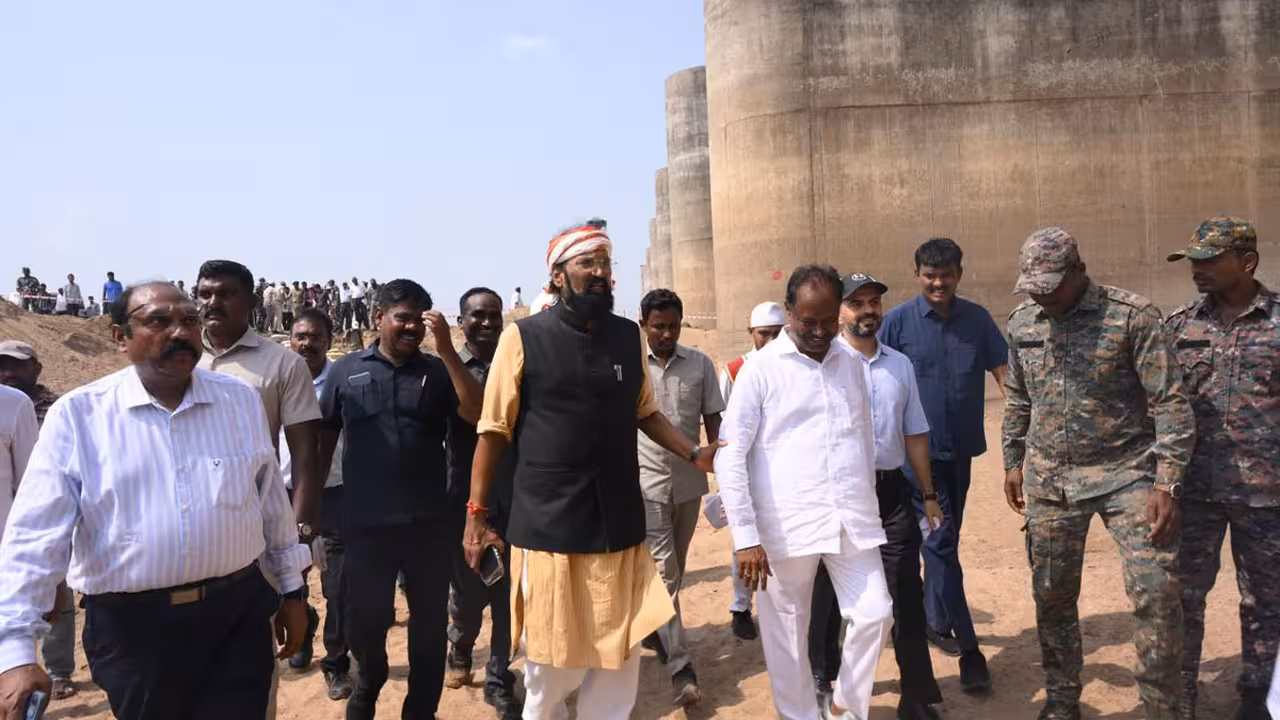 2027 వరకు మేడిగడ్డ ప్రాజెక్టు మరమ్మతులు పూర్తి : మంత్రి ఉత్తమ్ కుమార్ రెడ్డి