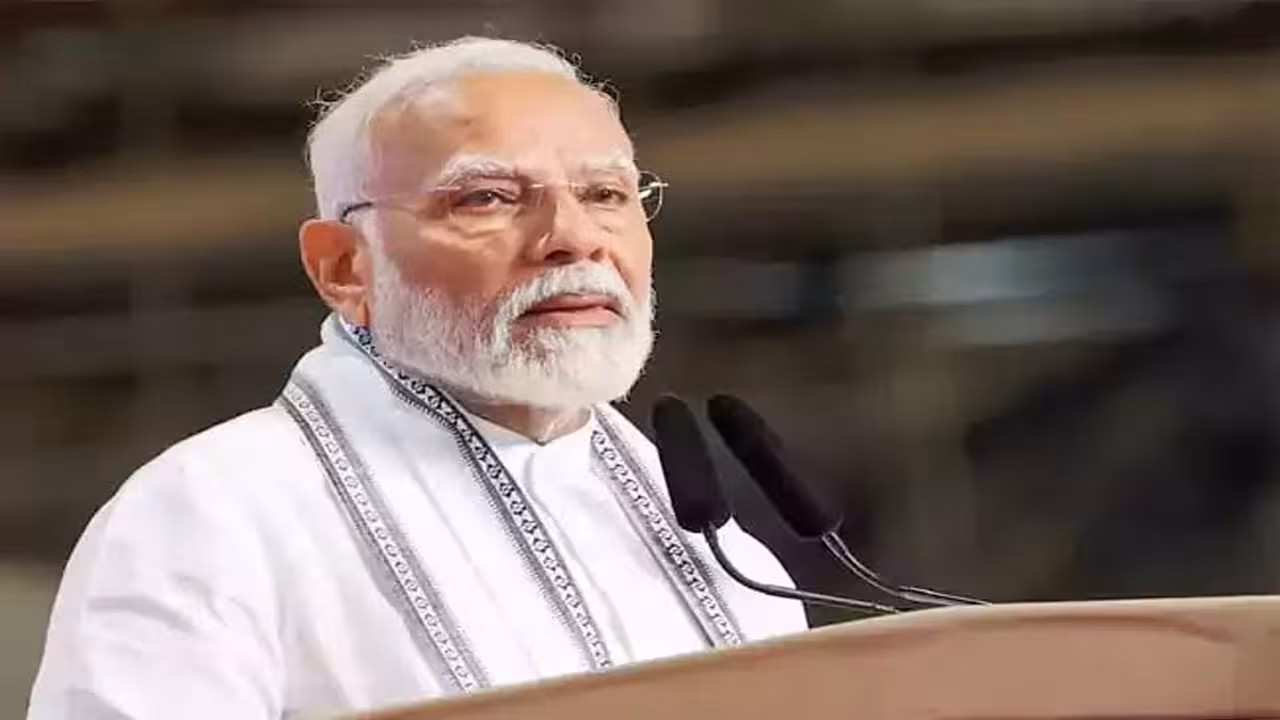 ప్రధాని మోదీ ప్రచార ఆర్భాటాలకు రూ.2,586కోట్లు హంఫట్ !