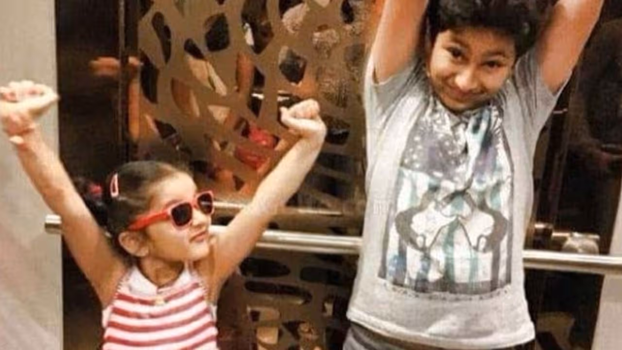 Namrata | ఒకే ఫ్రేమ్‌లో నా ప్రపంచం .. న‌మ్ర‌త షేర్ చేసిన పోస్ట్‌లో గౌతమ్, సితారల అల్ల‌రి