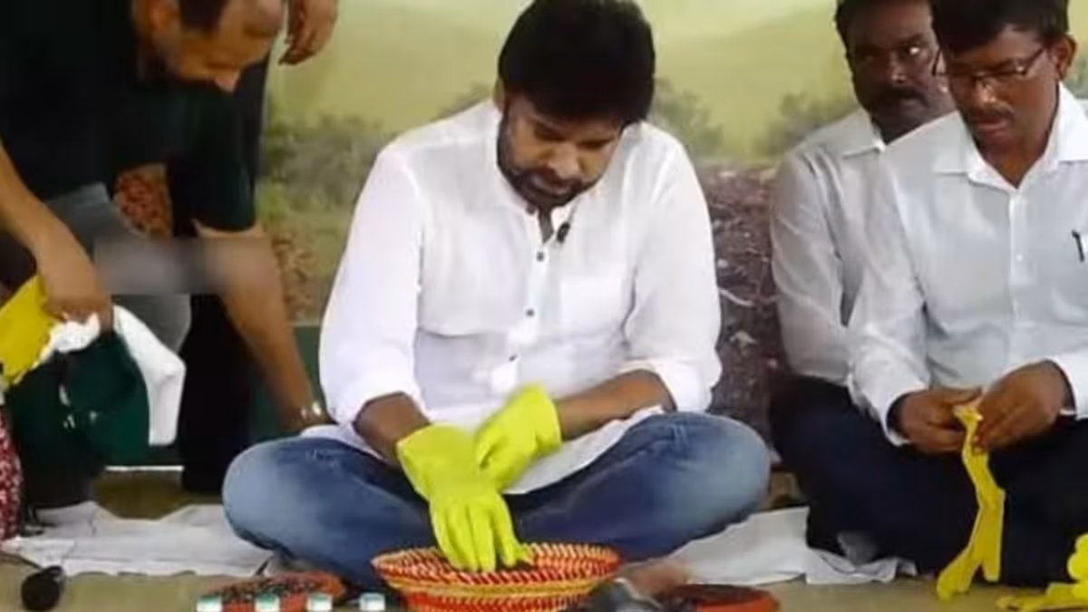 అమ్మ పేరుతో మొక్కలు నాటండి: పవన్ కల్యాణ్