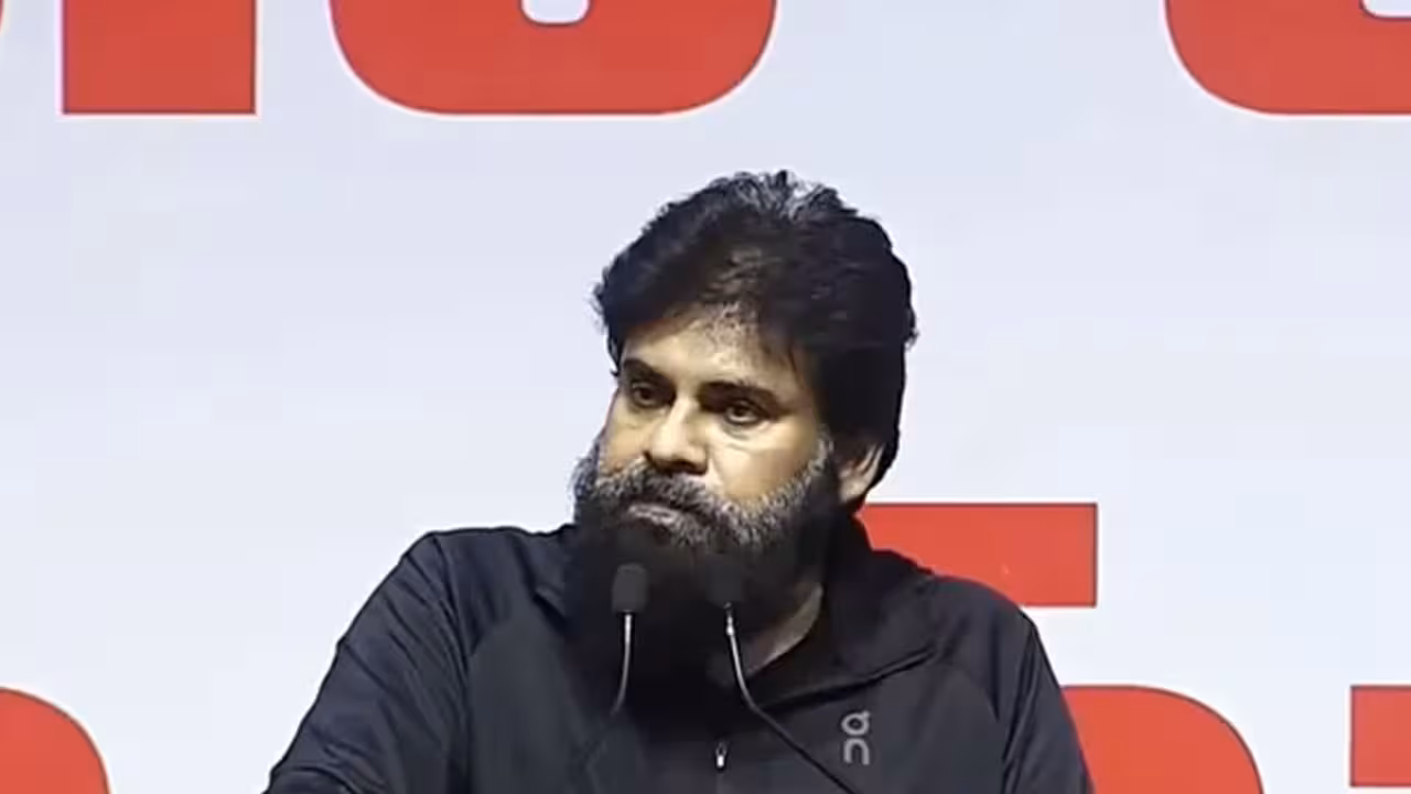 కాక్రోచ్ పార్టీపై పవన్ కల్యాణ్ సంచలన వ్యాఖ్యలు
