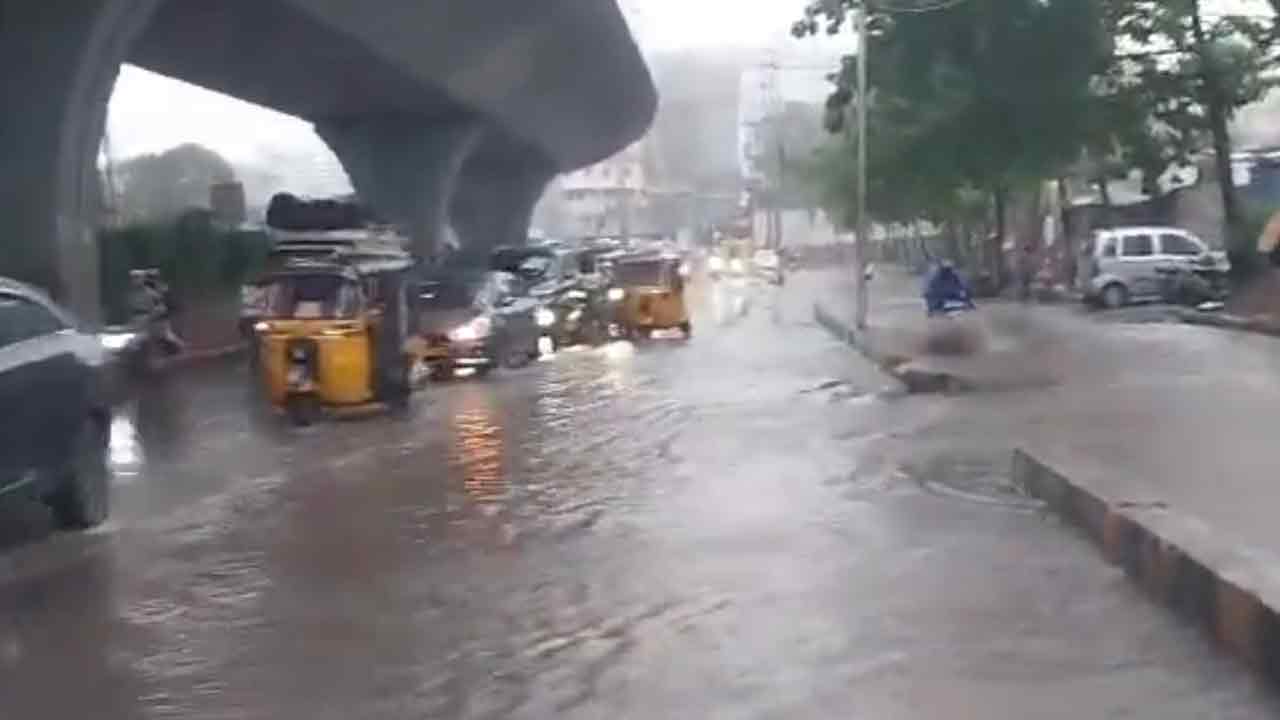 Rain Alert | తెలంగాణలో మరో మూడు రోజులు భారీ వర్షాలు..!