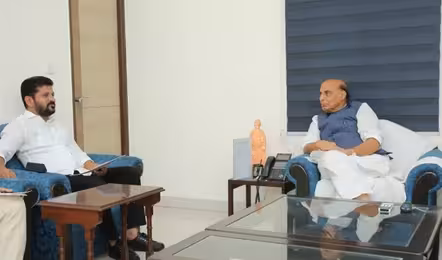 కేంద్ర మంత్రి రాజ్‌నాథ్‌ సింగ్‌తో సీఎం రేవంత్ రెడ్డి భేటీ