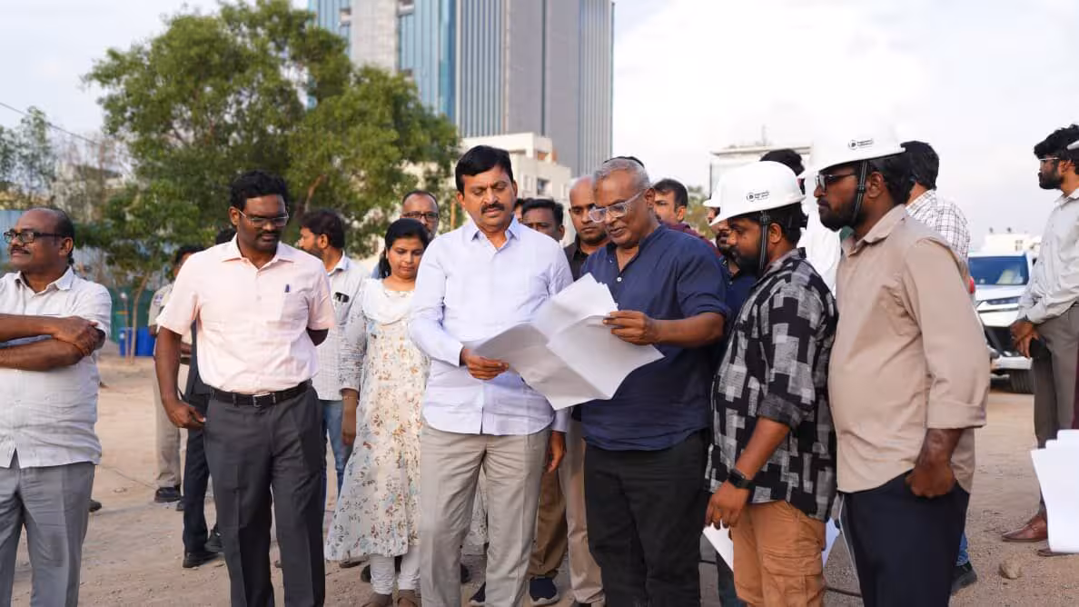 రిజిస్ట్రేషన్ చార్జీలు పెంచే ప్రసక్తి లేదు : మంత్రి పొంగులేటి