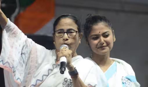 వామ్మో.. సయానీ ఘోష్..నెట్టింటా బిగ్ ట్రోలింగ్స్