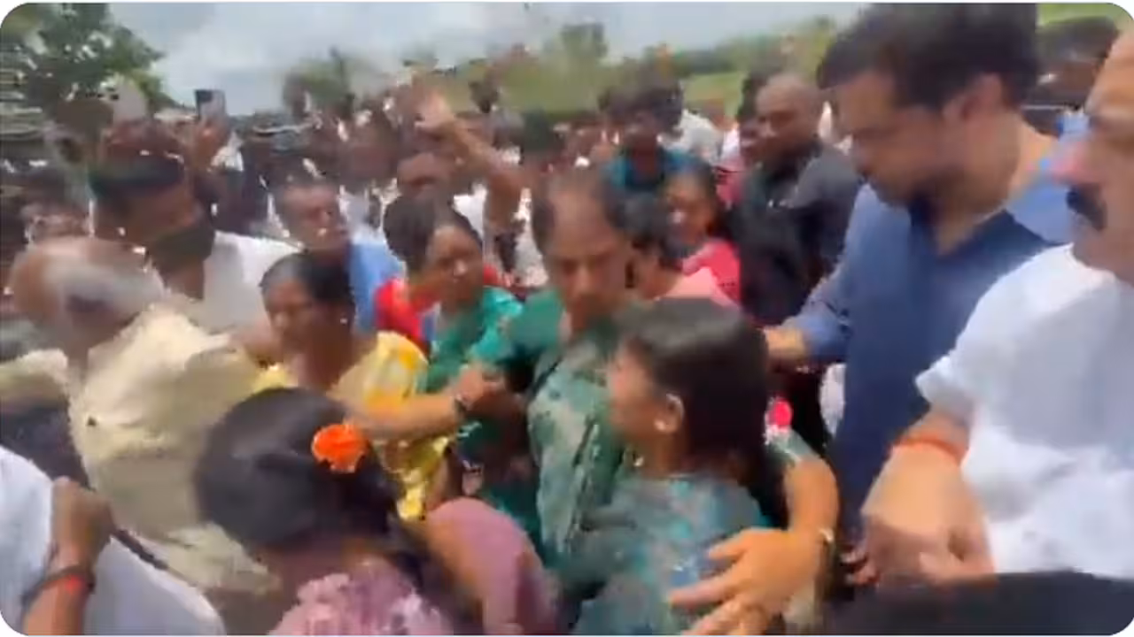 మా భూములకు కాదు… మా బతుకులకే కంచె వేస్తున్నారు !