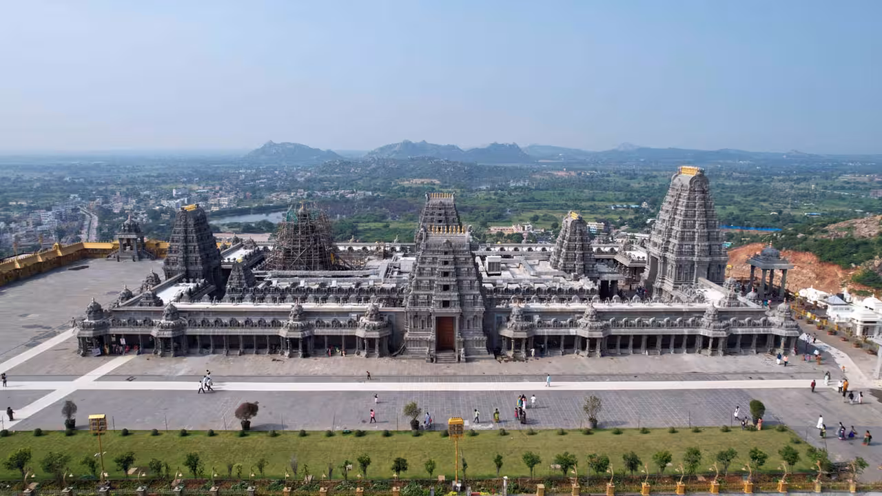 యాదగిరి గుట్ట ట్రస్ట్‌ బోర్డు నియామకంపై విమర్శల వెల్లువ.. మంత్రికి తెలియకుండా నియమించారా?