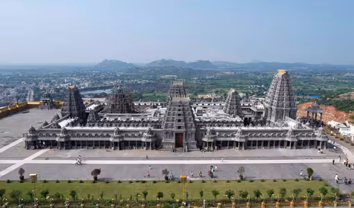 యాదగిరి గుట్ట ట్రస్ట్‌ బోర్డు నియామకంపై విమర్శల వెల్లువ.. మంత్రికి తెలియకుండా నియమించారా?