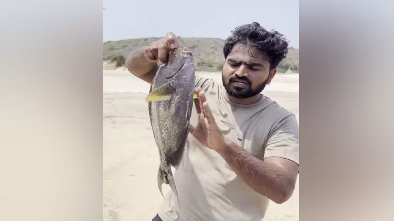డేంజర్ ఫిష్ ఇది.. మత్స్యకారుడి వీడియో వైరల్