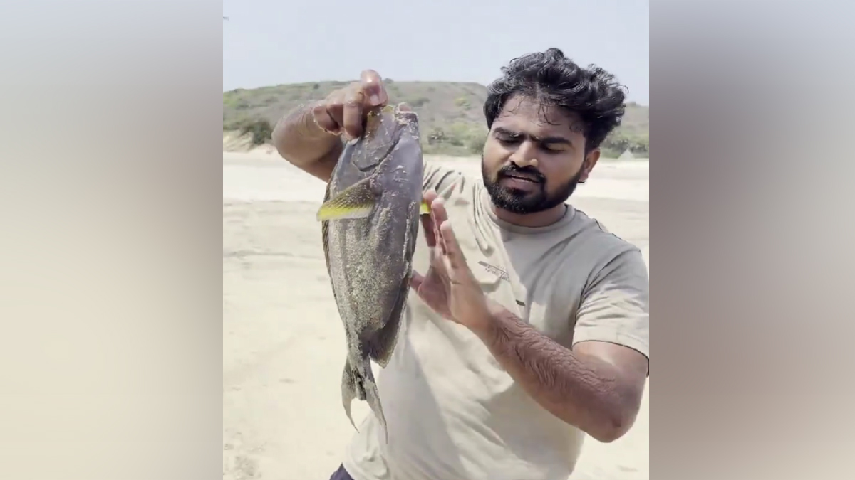 డేంజర్ ఫిష్ ఇది.. మత్స్యకారుడి వీడియో వైరల్