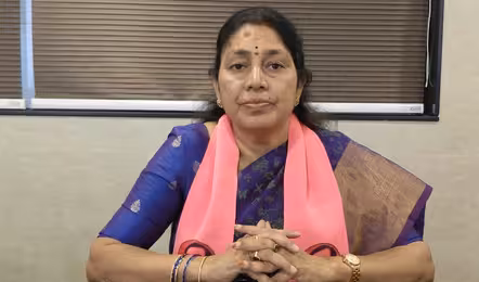 యాదగిరిగుట్ట ట్రస్ట్ బోర్డులో స్థానికులు ఎక్కడా ? గొంగిడి సునీత