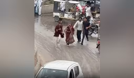 మండపం నుంచి వరుడు పరార్..రోడ్లపై వెంబడించిన వధువు, బంధువులు !