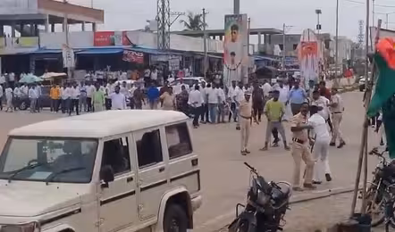 గాంధీ భవన్ తాకిన తుంగతుర్తి కాంగ్రెస్ వర్గ పోరు సెగలు