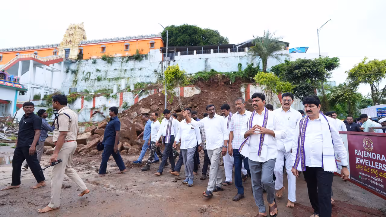 గోదావరి పుష్కరాలలోపే భద్రాద్రికి నూతన వైభవం: మంత్రి పొంగులేటి